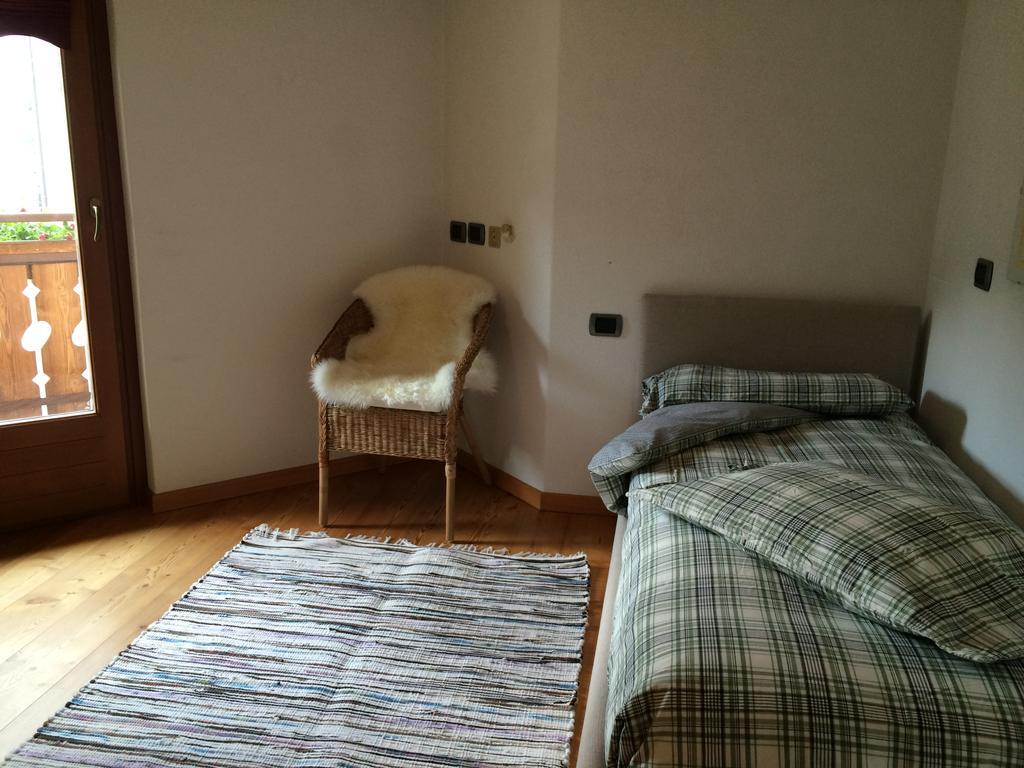 Casa Lucia Apartment Isolaccia Cameră foto